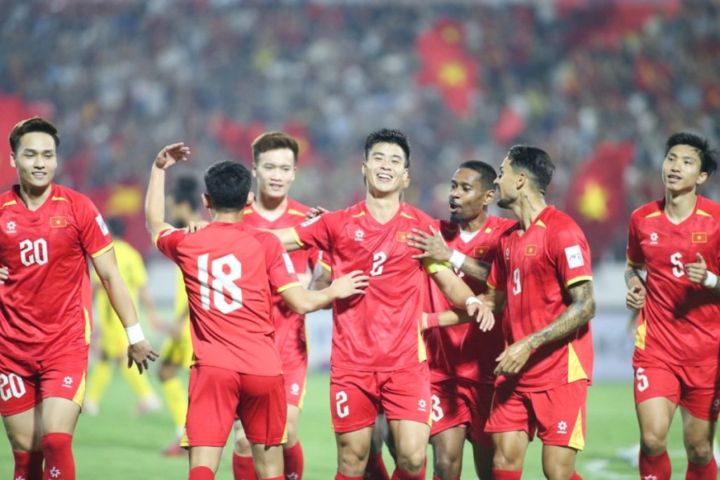 Ban huấn luyện tuyển Việt Nam hướng đến sự chuyên nghiệp