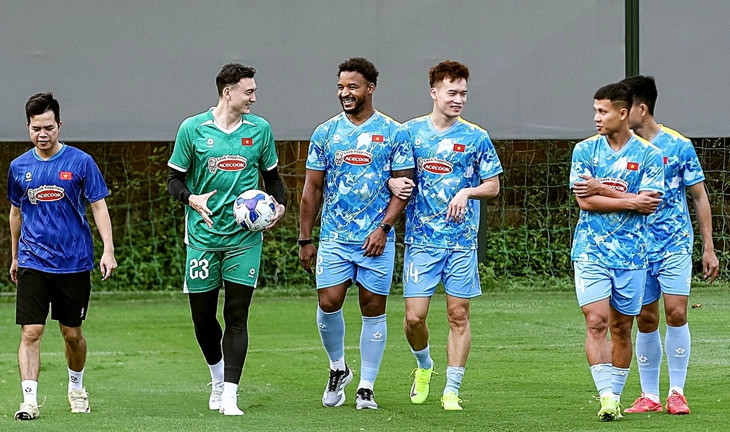 Nhiều tân binh tuyển Việt Nam hội quân cho ASEAN Cup